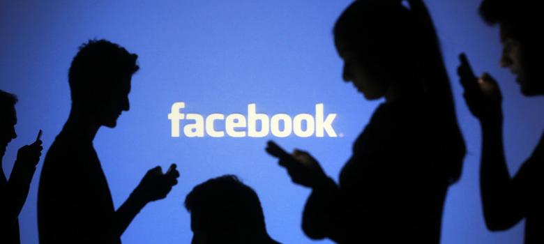 This image has an empty alt attribute; its file name is facebook-addict.jpg